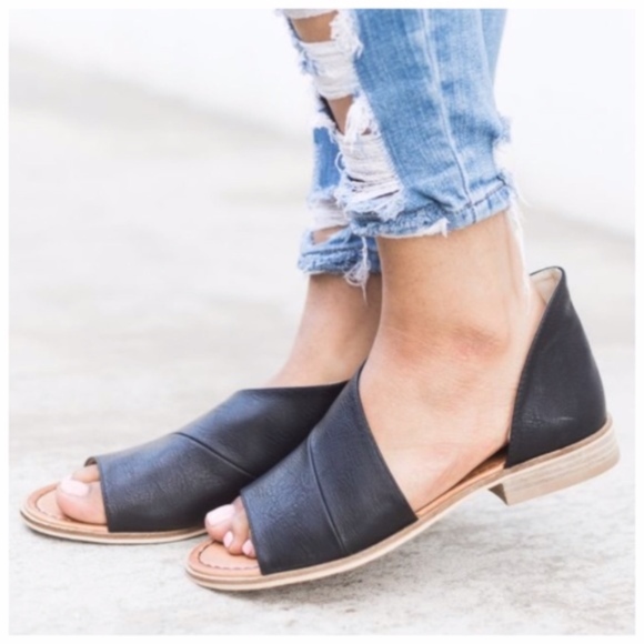 QWENN Cut Out Flats - BLACK    - Picture 4 of 5